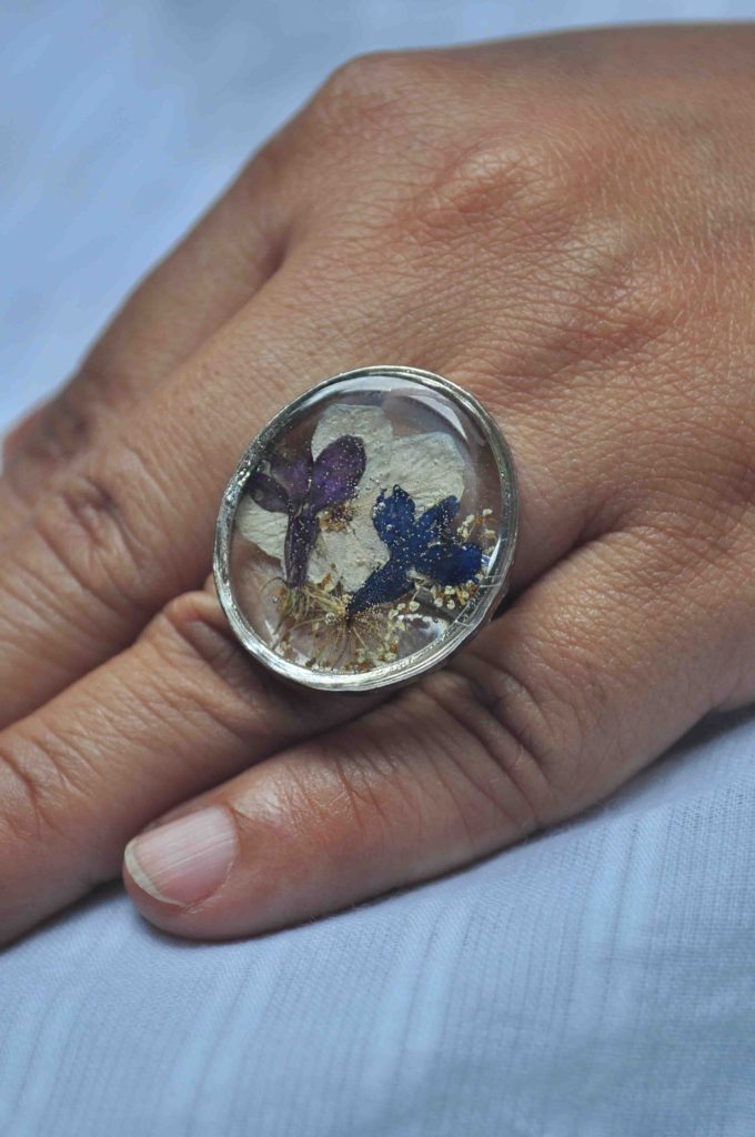 Lobelia with Mogra Ring (with and without small purple wildflower)