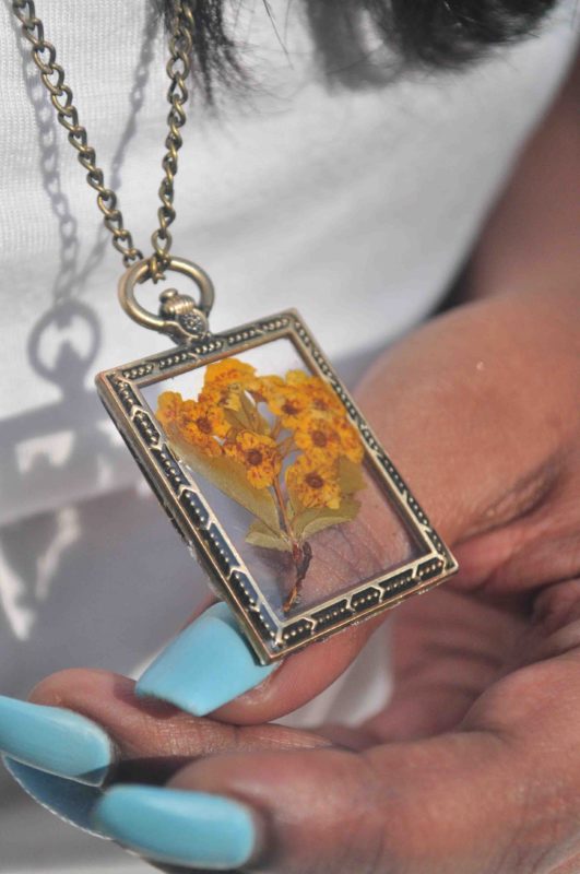 Ochre Spirae Bella Vintage Victorian Antique Locket