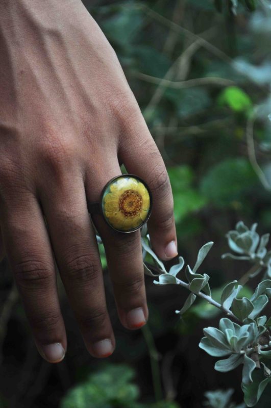 Sunshine Yellow daisy Ring