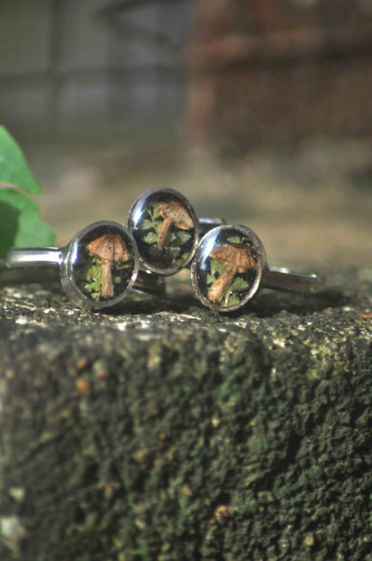 Monsoon Fungi & Fern Oval Miniature Adjustable Ring