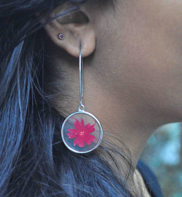 Red Phlox Preserved in Round Brass (polished silver) Earrings
