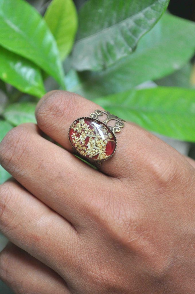 Ivory Queen Anne's lace on Maroon Enamel Filigree Cut Out Ring Oval